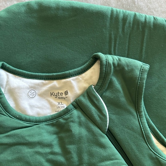 Kyte BABY Green Kids Sleep Sack - Picture 2 of 4